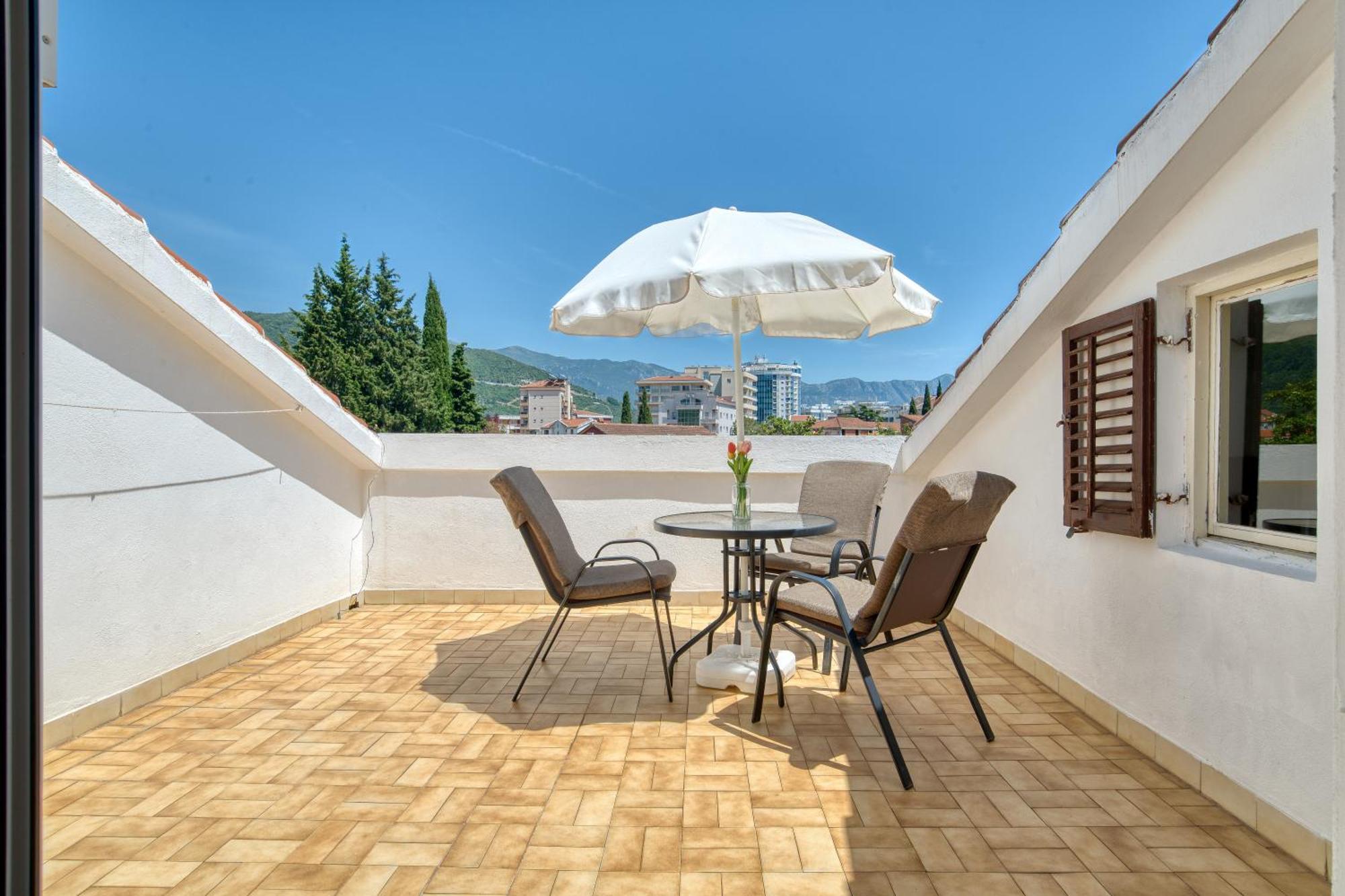 בודווה Apartments Elena מראה חיצוני תמונה