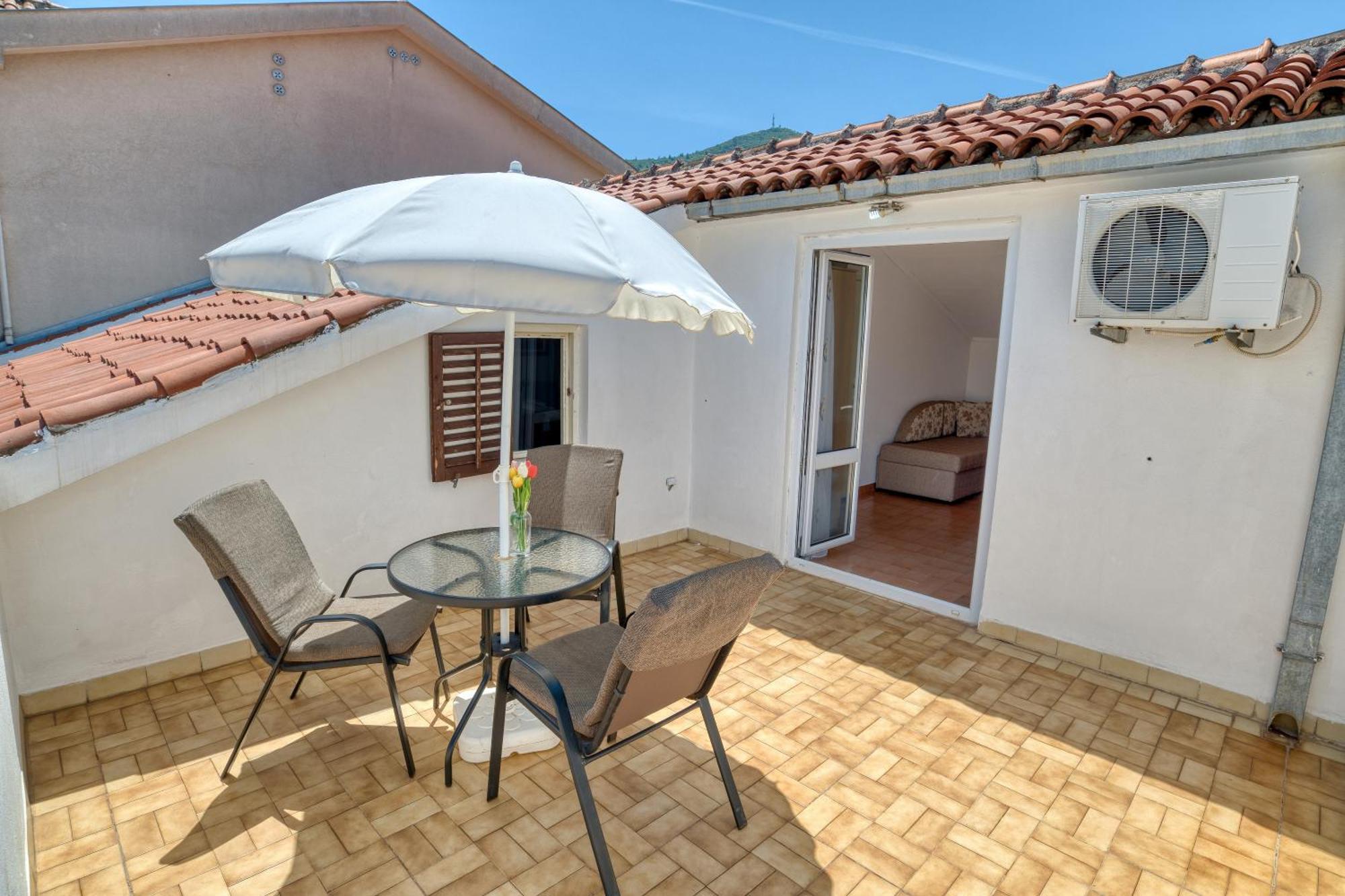 בודווה Apartments Elena מראה חיצוני תמונה
