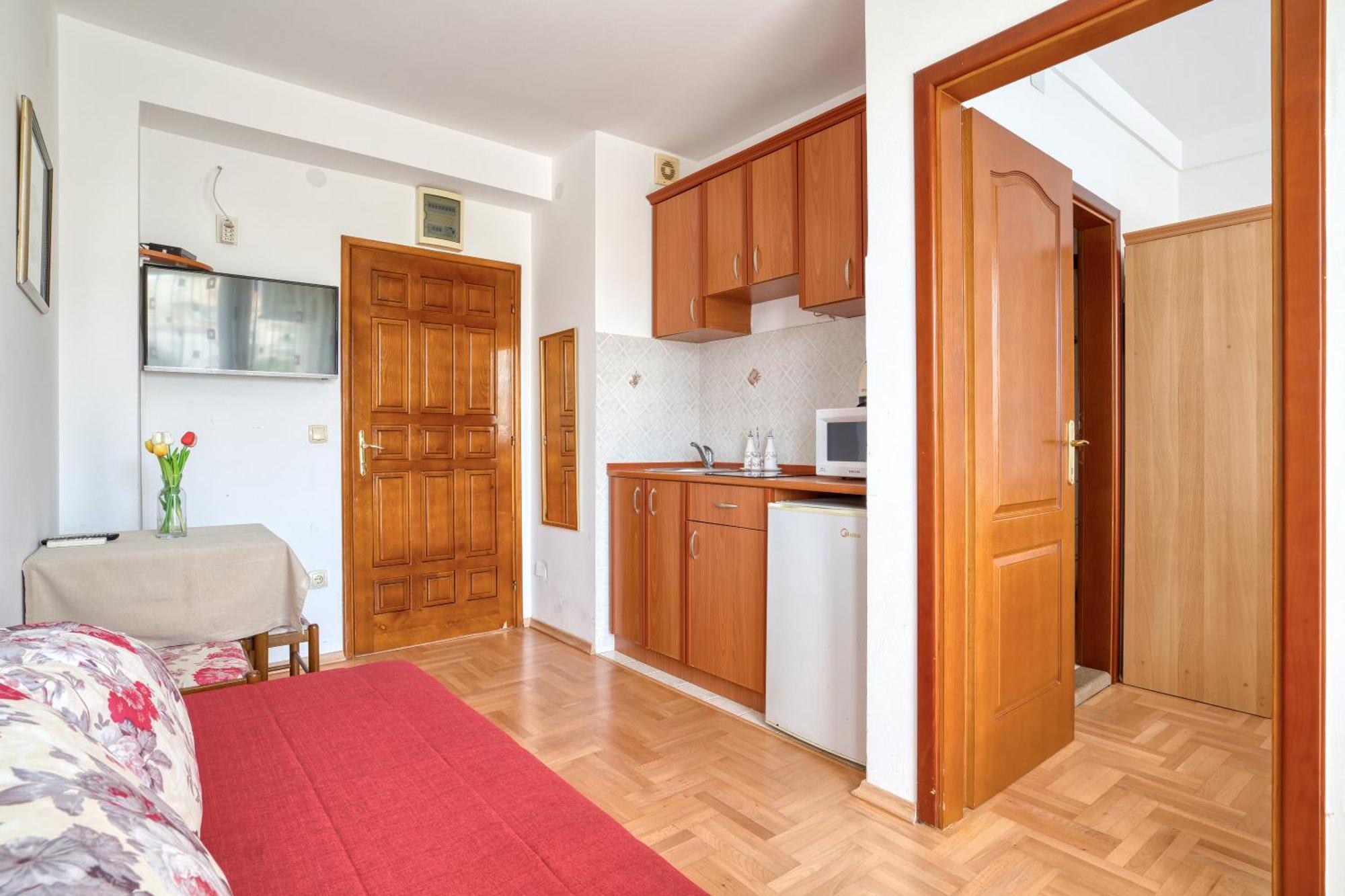 בודווה Apartments Elena מראה חיצוני תמונה