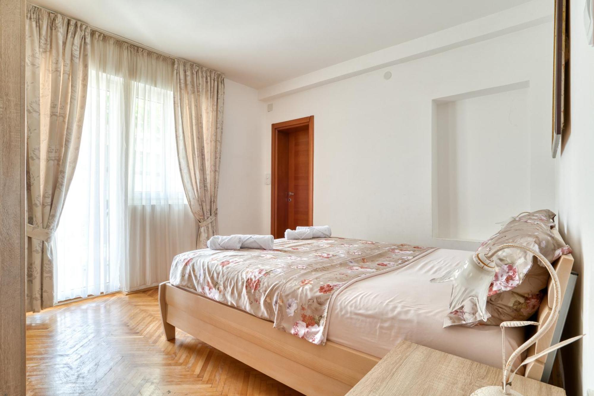 בודווה Apartments Elena מראה חיצוני תמונה
