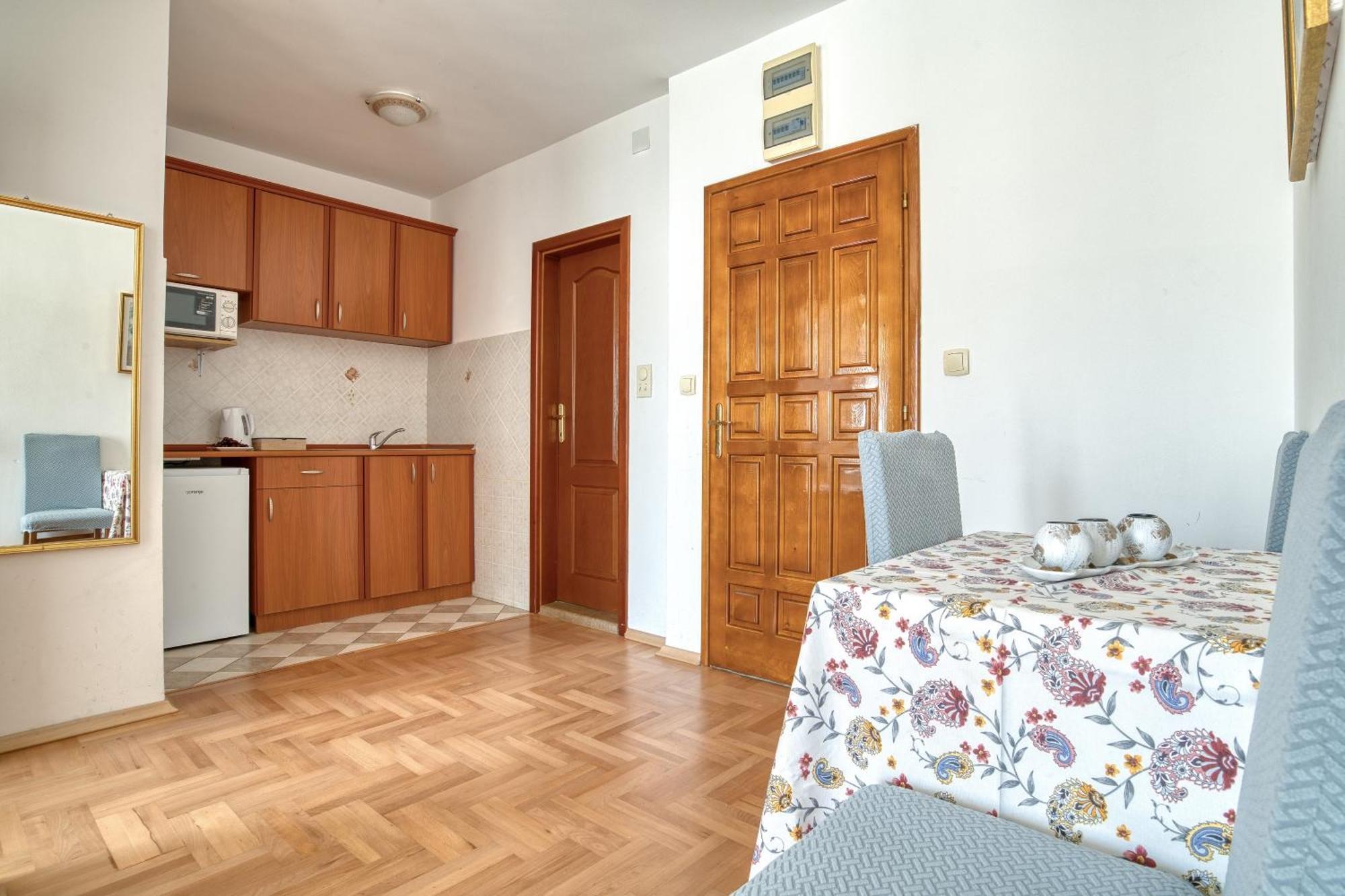 בודווה Apartments Elena מראה חיצוני תמונה