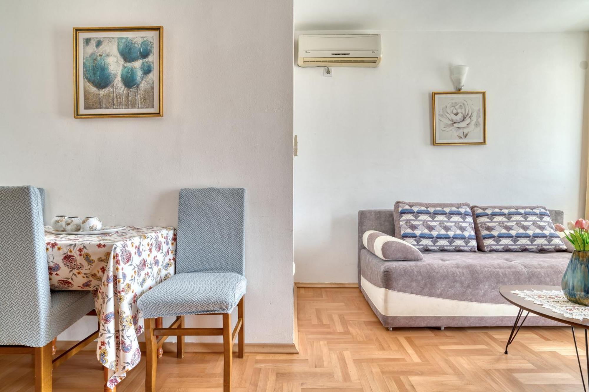 בודווה Apartments Elena מראה חיצוני תמונה